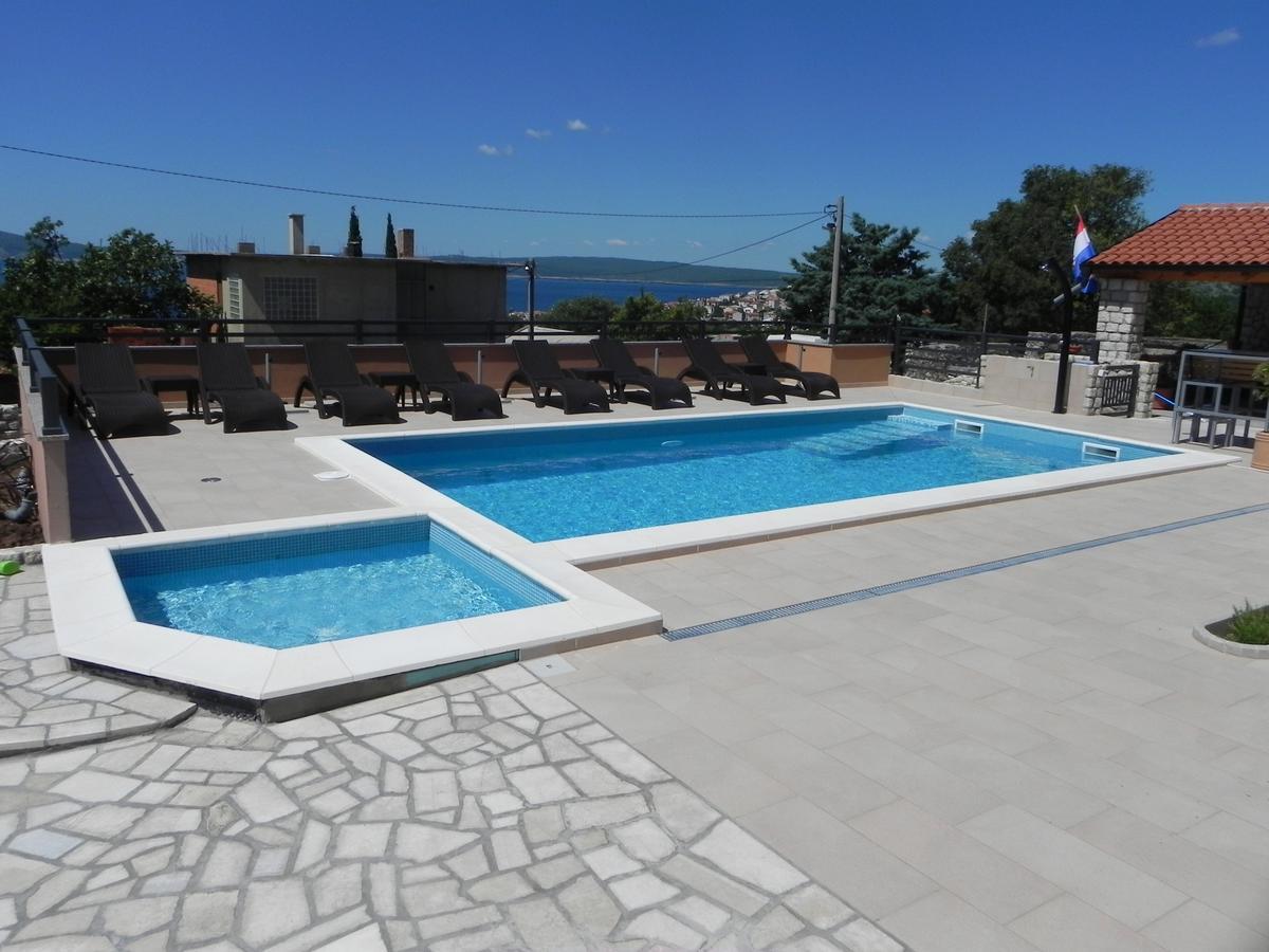 Apartments Antolic Novi Vinodolski Exterior foto